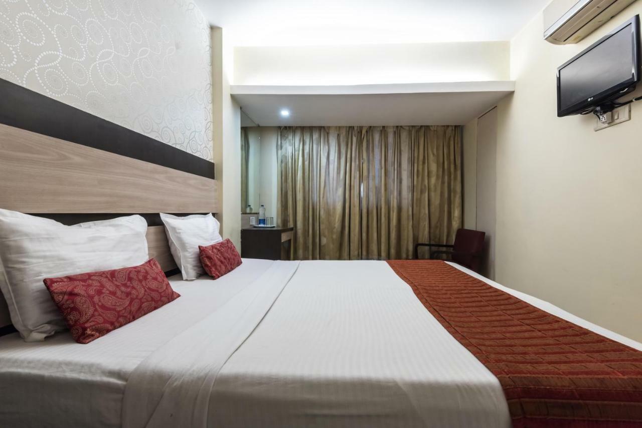 Oyo 3287 Hotel Mansarovar نافي مومباي المظهر الخارجي الصورة
